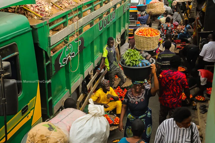 Nigeria’s inflation rate rises to 33.8% as food prices’ surge persists